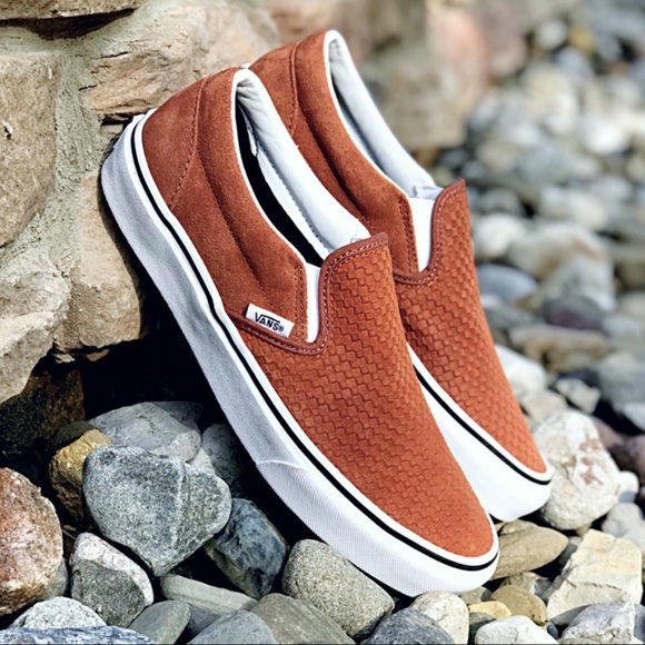 Restock NWT Vans Embossed Suede Sequoia Slip-on - Picture 3 of 8